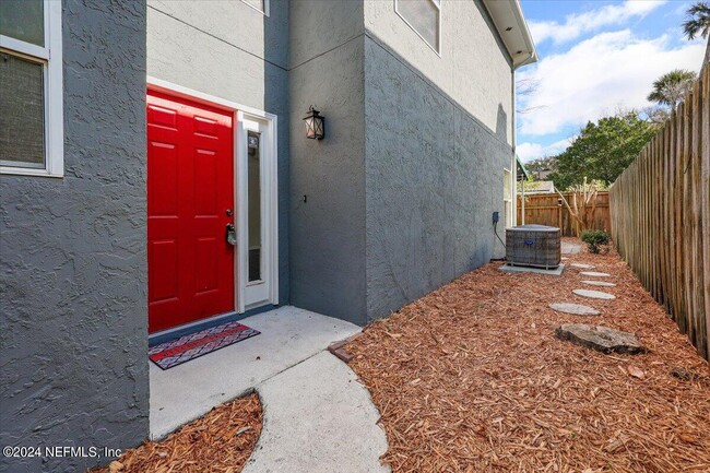 Photo - 361 Sherry Dr