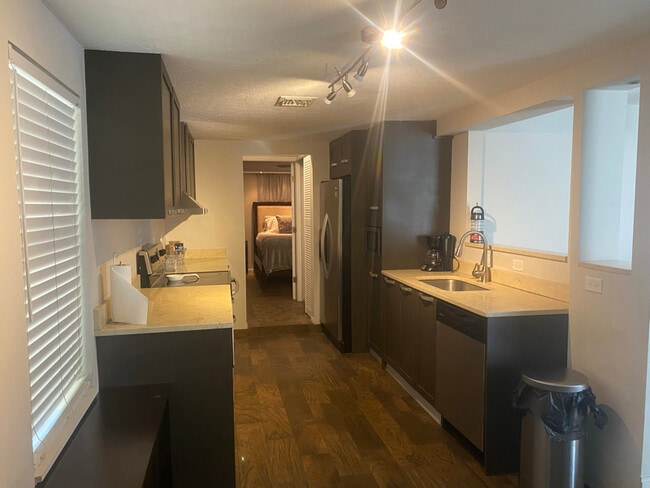 Photo - 907 Fruitland Ave