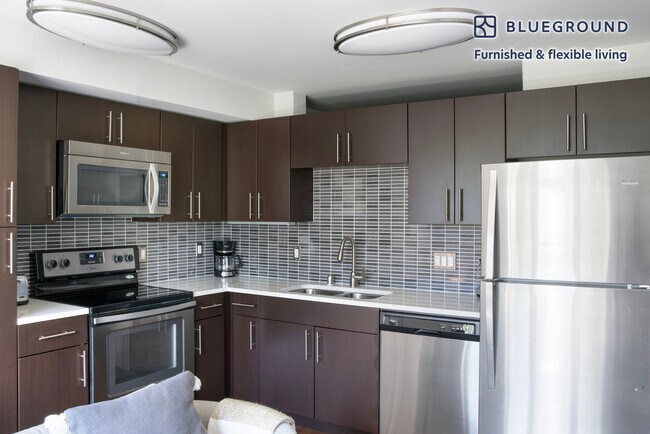 Photo - 10595 Main St Unidad SI FL6-ID613