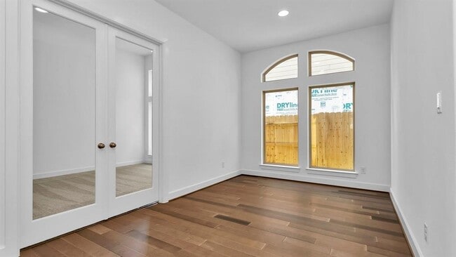 Photo - 7614 Blue Finch Ln