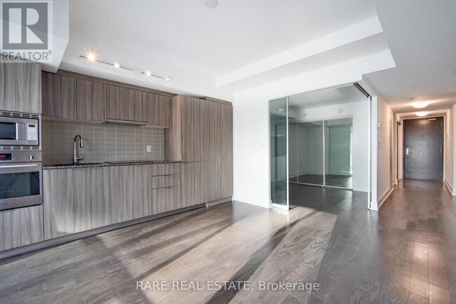 Photo - 955 Bay St. Unité 1002