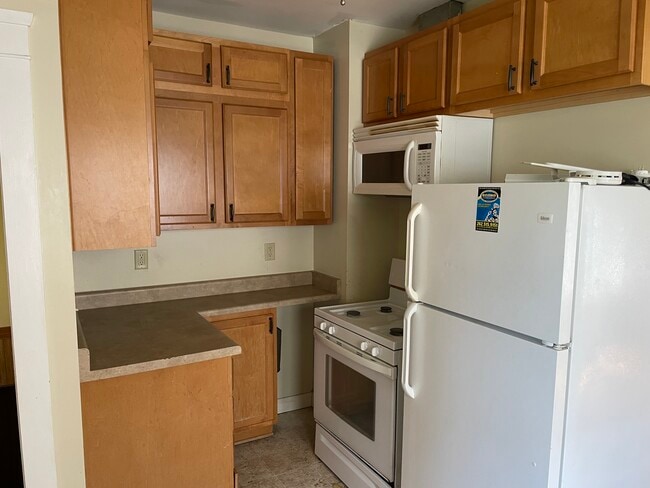 Photo - 1230 Grove Ave
