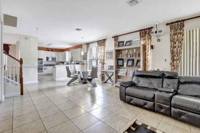 Photo - 5078 SW 183rd Ave