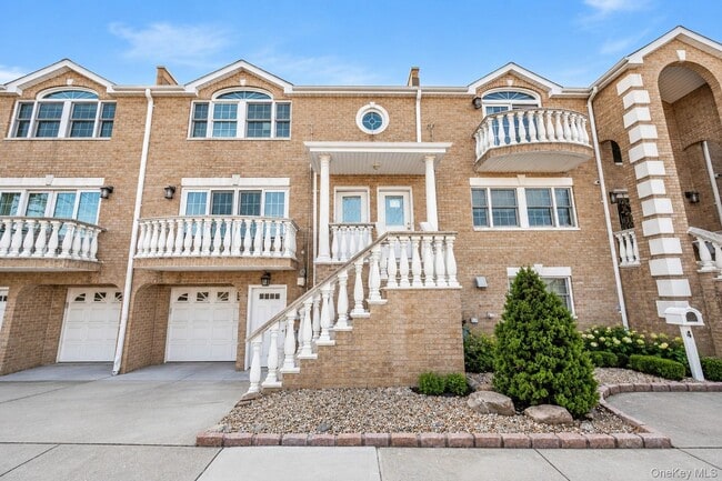 Photo - 6 Pell Pl