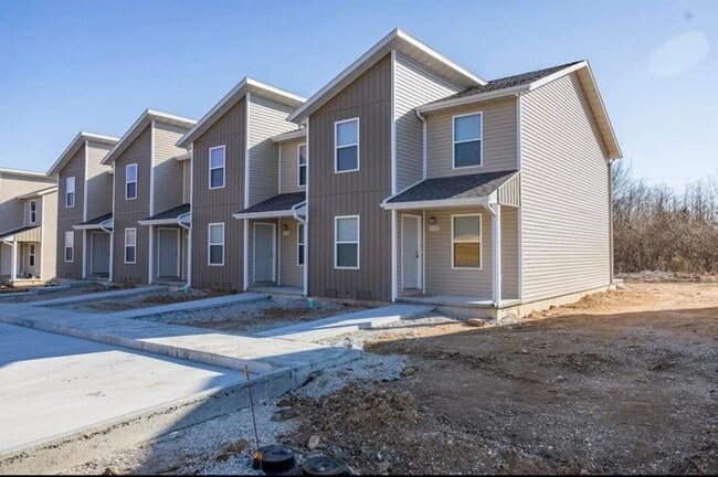 Building Photo - 1158 Evans Rd Rental