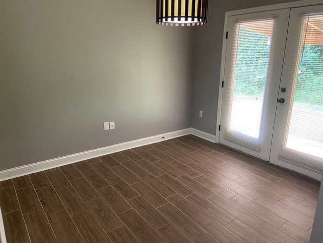 Photo - 3 BR/2.5 BA