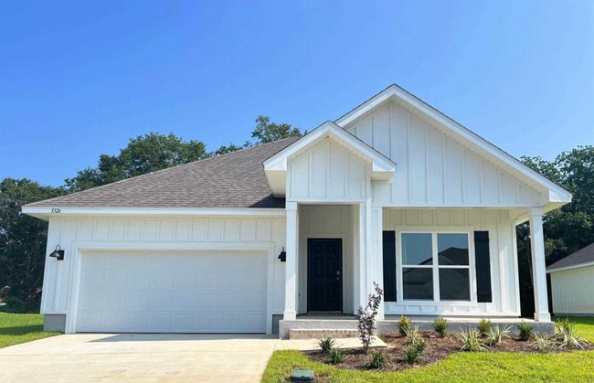 Building Photo - Beautiful 4-Bedroom Home - Open Floor Plan