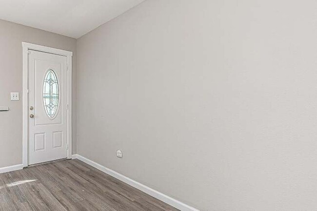 Photo - 155 N Bryan Ave