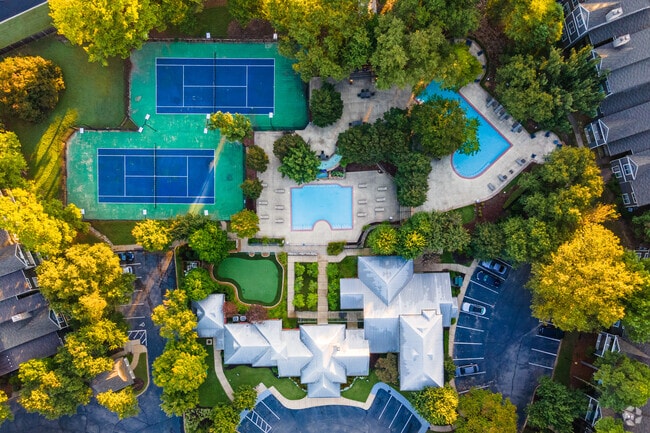 Aerial View | Apartments for Rent in Memphis TN | Riverset Apartments