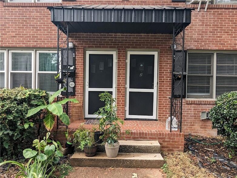 Photo - 3541 Jefferson St