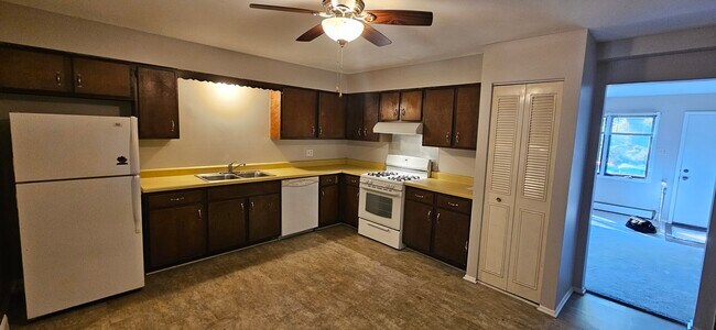 Photo - 111 Arthur Ave
