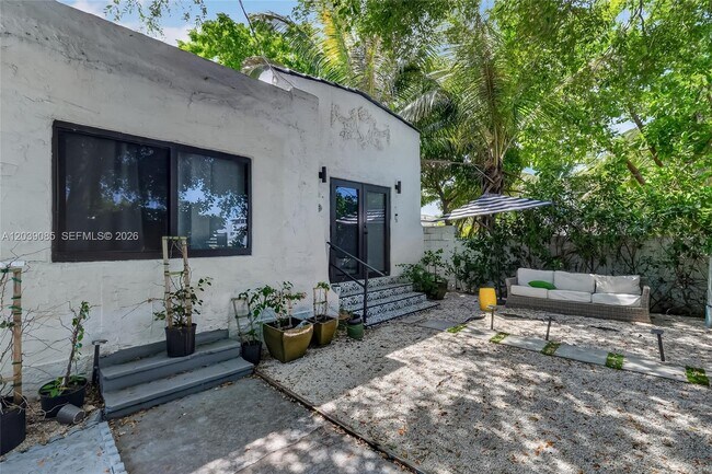 Photo - 8280 NE 1st Pl