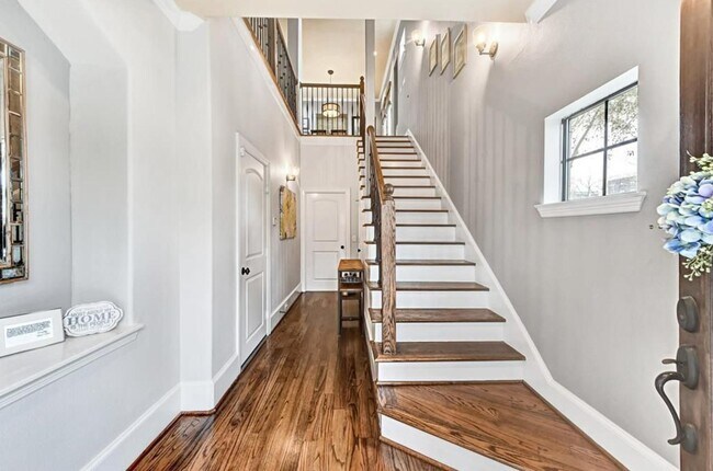 Photo - 5307 Lillian St