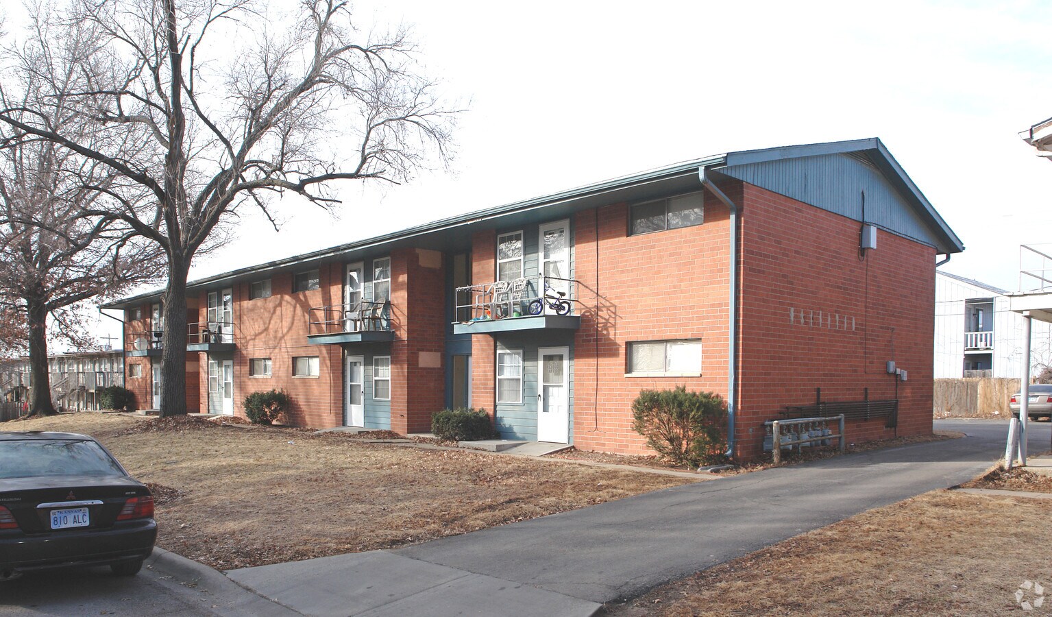 Campus View West - Campus View West Apartments