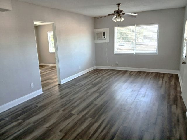 Photo - 10675 Seminole Blvd