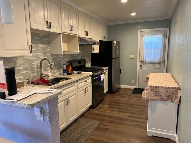 Photo - 4814 Daisy St Unit 4814