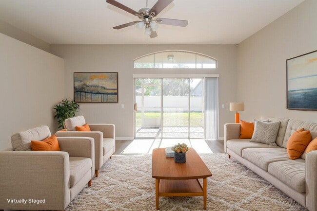 Photo - 3720 Hollow Wood Dr