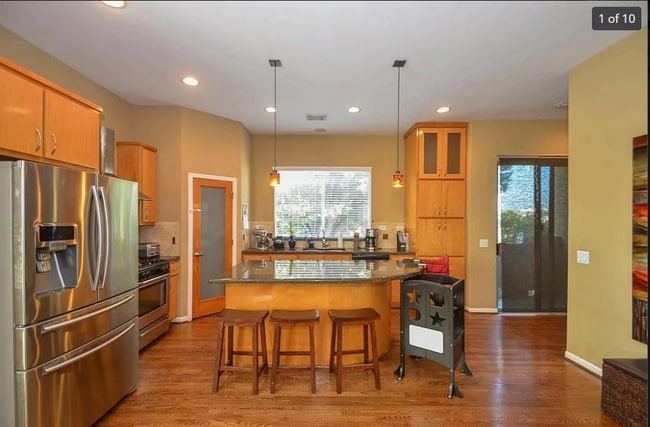 Cocina - 3010 Caroline St