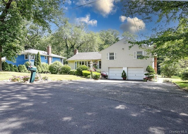 Photo - 199 Hanson Ln