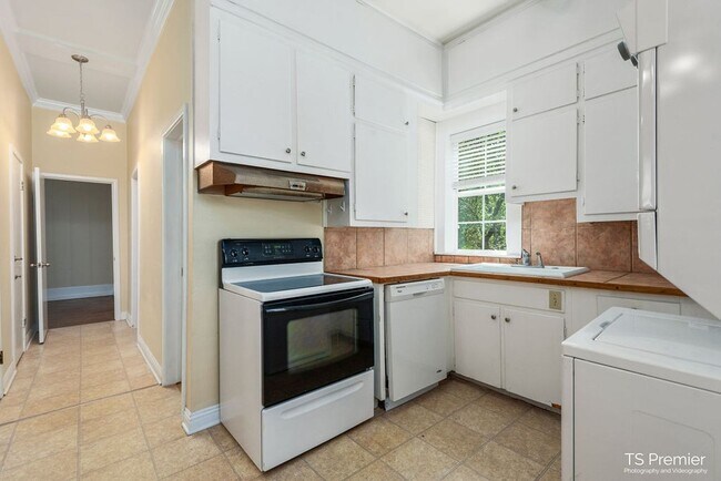 Photo - 199 W Lafayette St Unidad 1