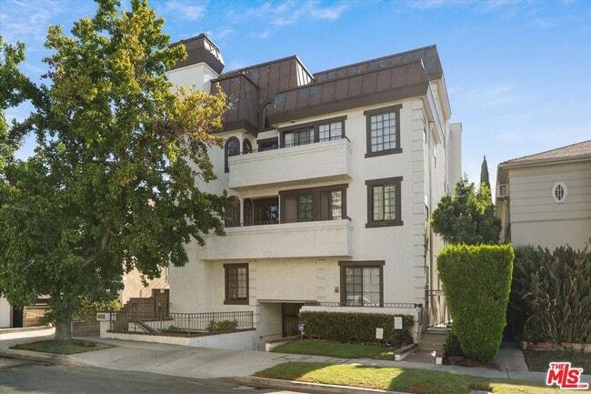 432 S Hamel Rd Unit 201