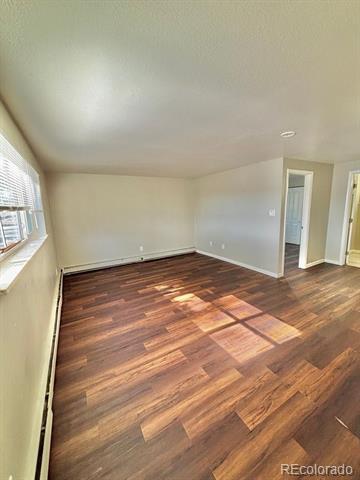 Photo - 7121 Utica St