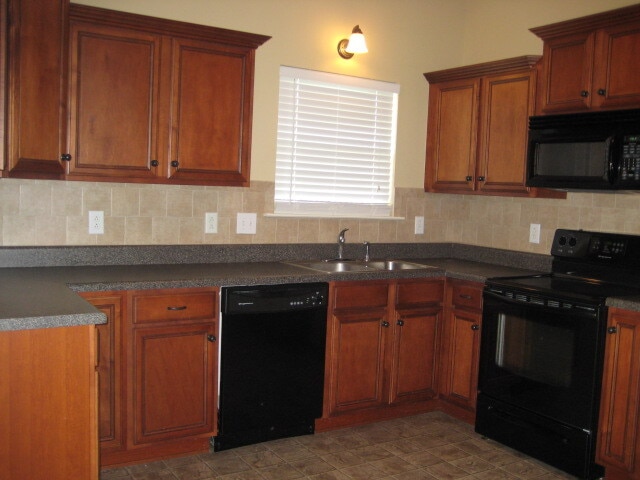 Photo - 3013 Community Cir