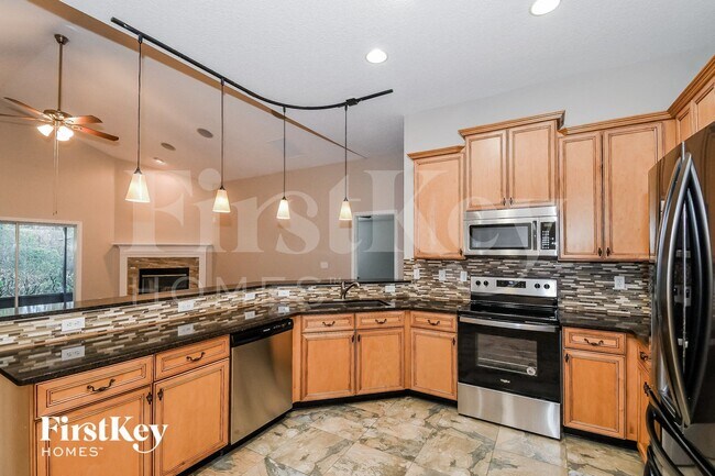 Photo - 652 Reflection Cove Rd