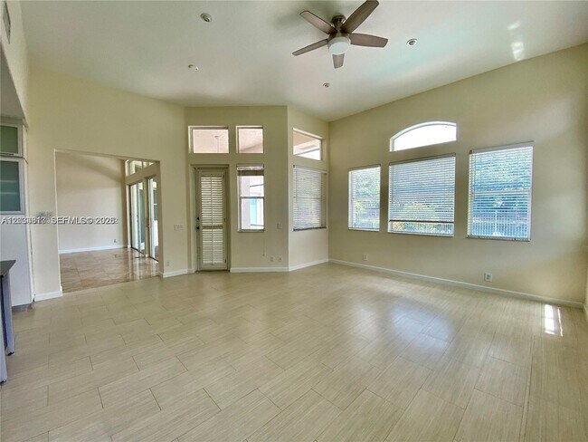 Photo - 2694 Oakmont Dr