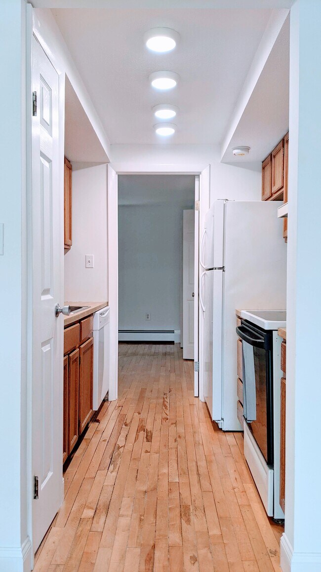 Photo - 1002 Cocheco Ct