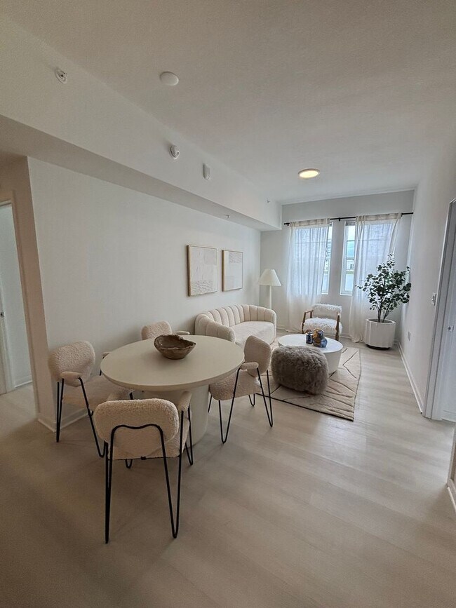 Photo - Beautiful and Brand New Apart in Millenia Park Orlando