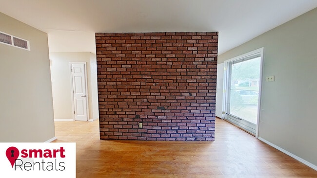 Photo - 1504 Redman Blvd
