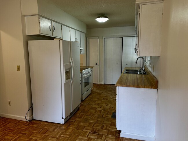 Photo - 105 Bucy Cir