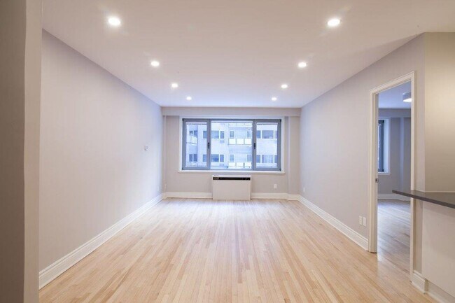 Photo - 3495 Rue de la Montagne Unit 307