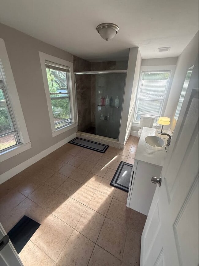 Photo - 1322 W 23rd St