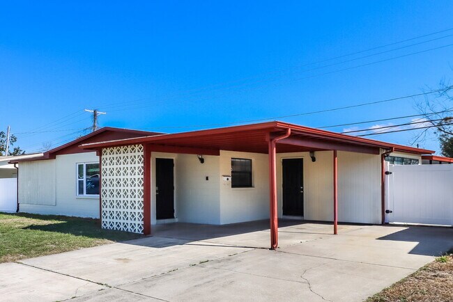 Photo - 5615 Larimer Dr