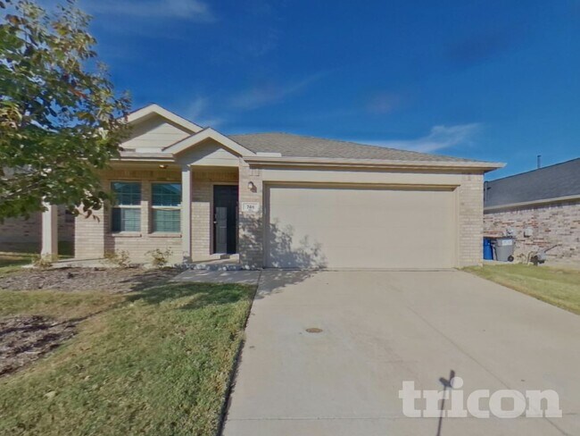 Photo - 746 Bayonet St