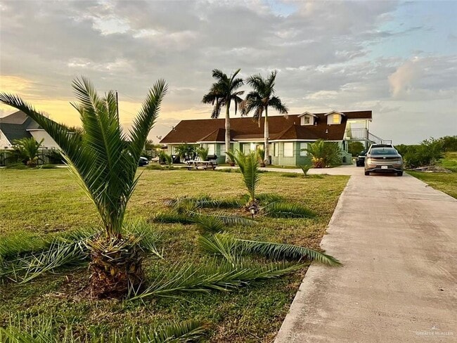 Building Photo - 2378 Mile 4 N Rental