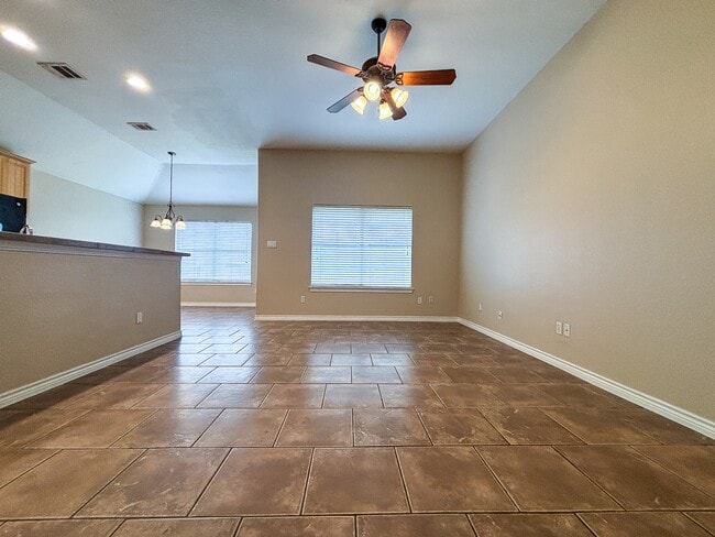 Photo - 3028 Douglas Fir Dr