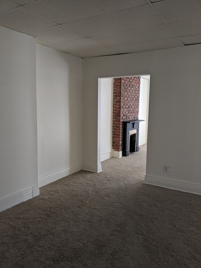 Building Photo - 1031 Euclid Unit 1033 Euclid