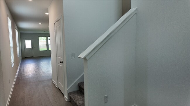 Photo - 15917 English Rose Rd
