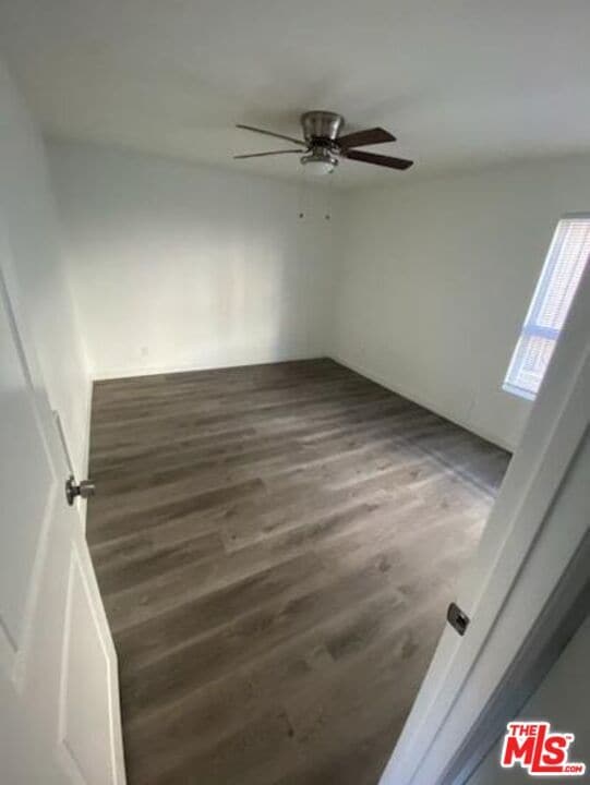 Photo - 13562 Vanowen St