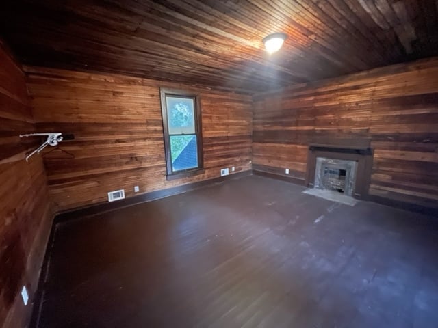 Photo - 136 S Main St