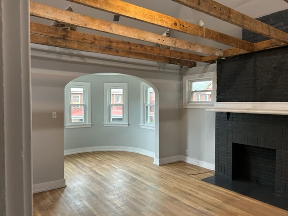 Photo - 7433 Penfield Ct North Point Breeze PA 15208