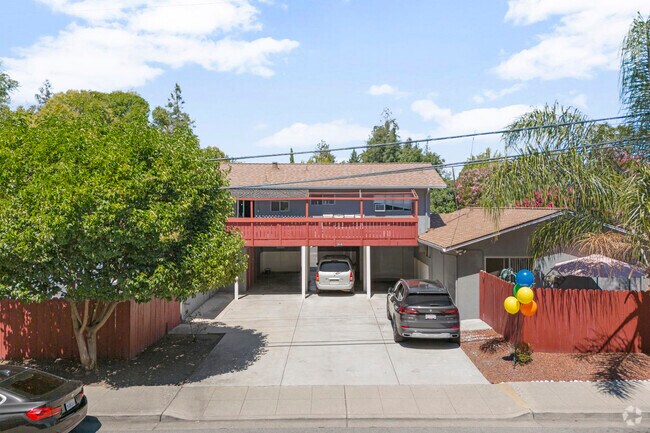 Photo - 2010 San Ramon Apartments