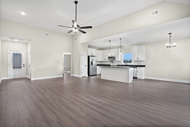 Photo - 502 N Halifax Ct