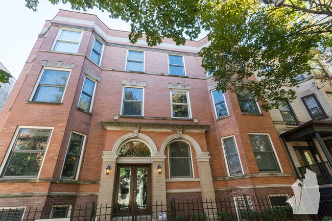 Photo - 815 W Newport Ave Unit 1R