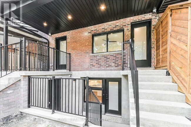 Photo - 22 Lansdowne Ave Unité C