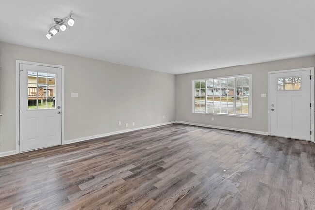 Photo - ** COMING SOON ** Charming, updated single family home!