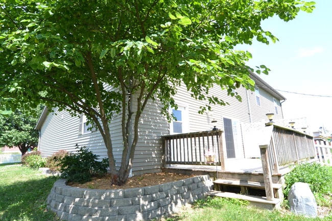 Photo - 1900 Salter Pl